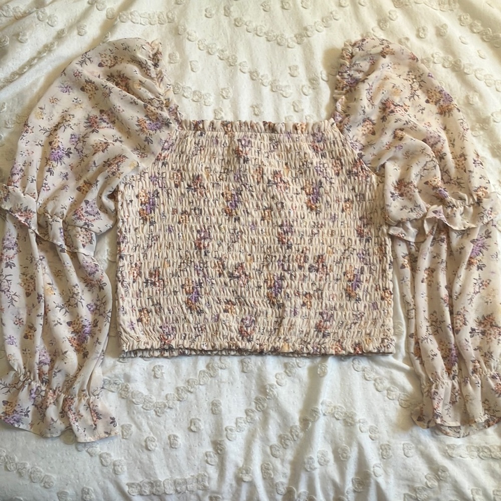 Floral smocked puff sleeved cropped blouse